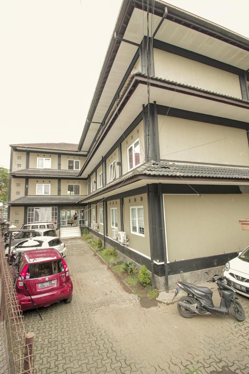 Oyo 260 Home 33 Bandung Exterior foto