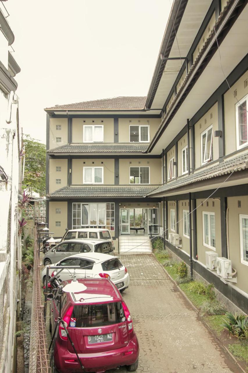 Oyo 260 Home 33 Bandung Exterior foto