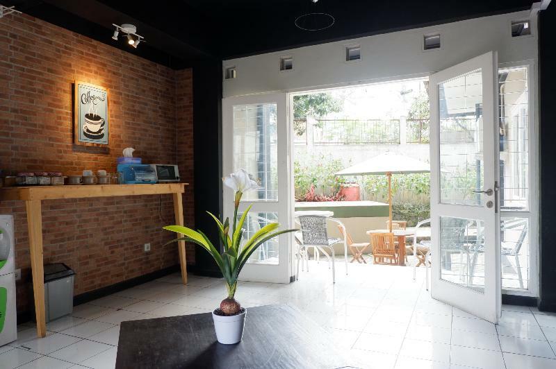 Oyo 260 Home 33 Bandung Exterior foto